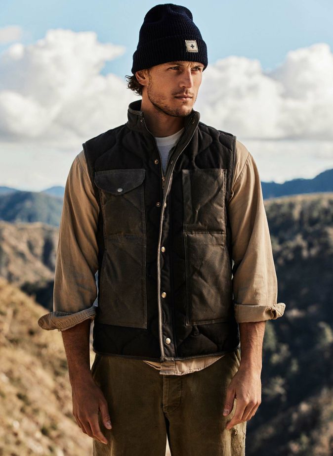 the quilted flight vest in black